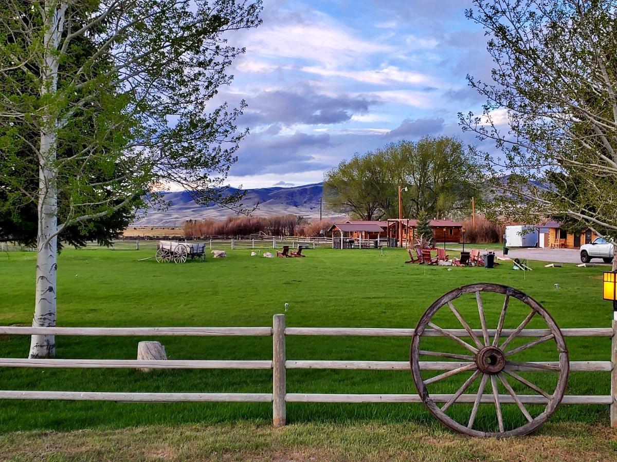 Sportsman Lodge Melrose Mt Butte Esterno foto